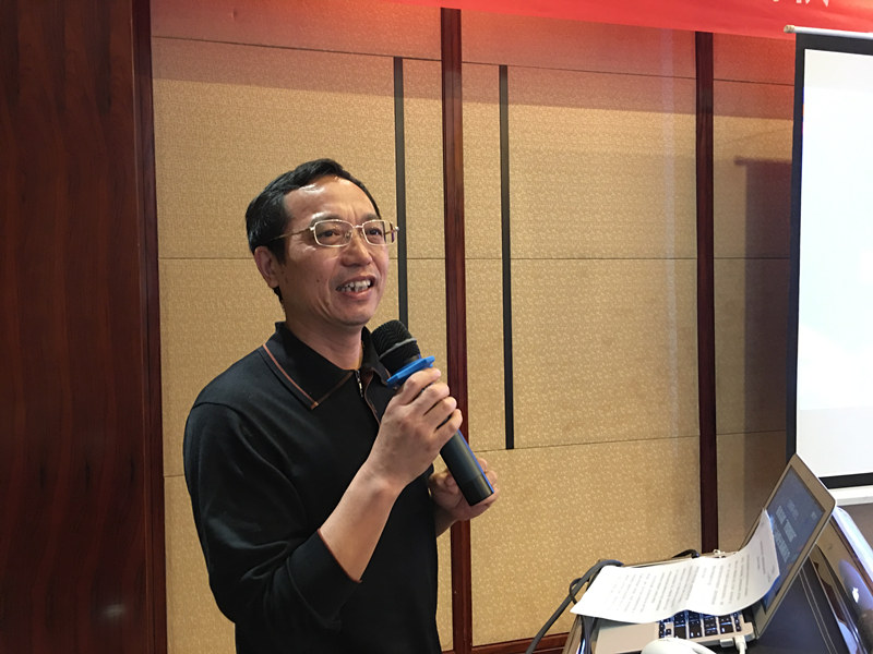 胡主任.jpg 胡主任.jpg