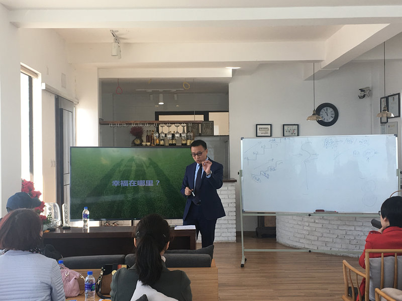 5.姜老師上課照_副本.jpg 5.姜老師上課照_副本.jpg